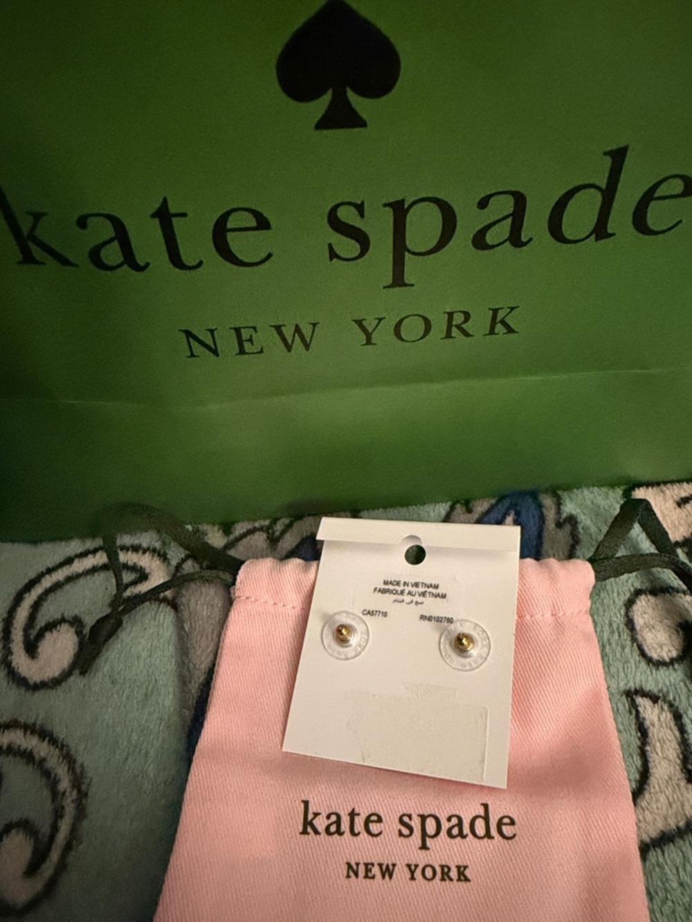 kate spade blue crystal stud earrings in gold-tone prongs - Picture 4 of 4